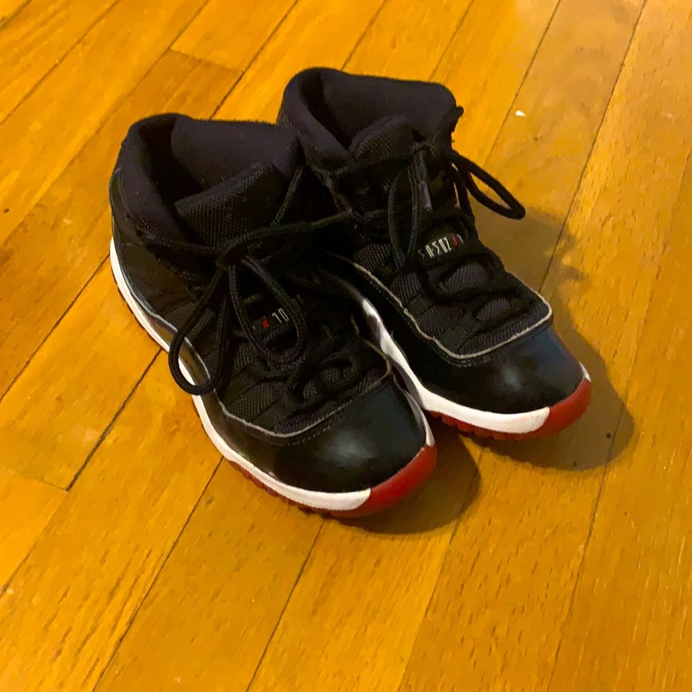 Boys Jordan Retro 11s